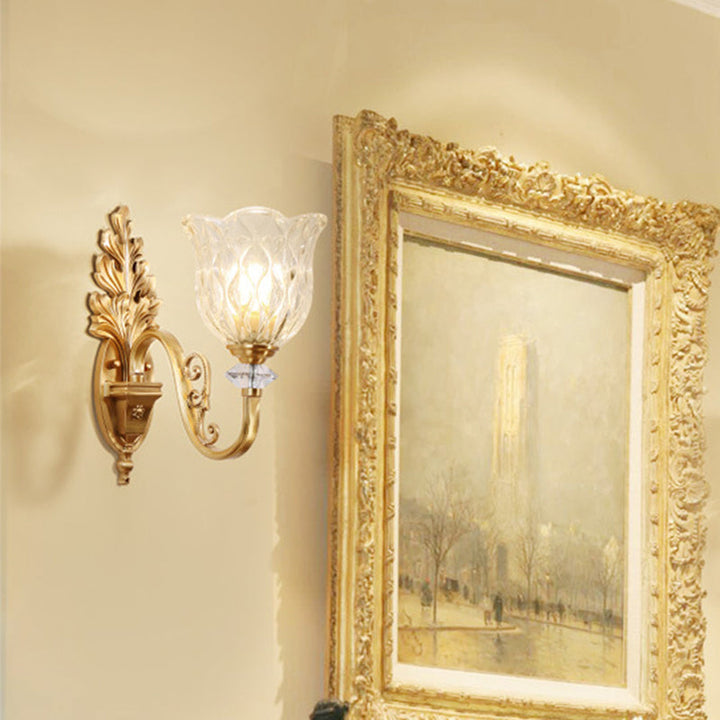 Skørter | Gold Wall Light Traditional Carved Glass Ruffle Bell Wall Light for Hallway