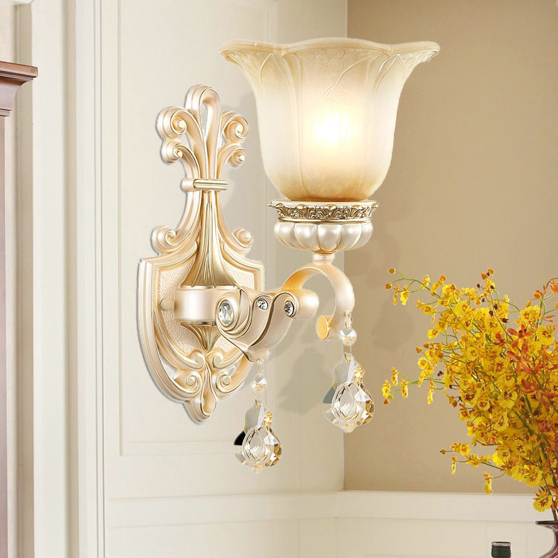 Skørter | Crossed Floral Beige Glass Wall Lamp Retro Style Living Room Wall Lighting with Crystal Draping