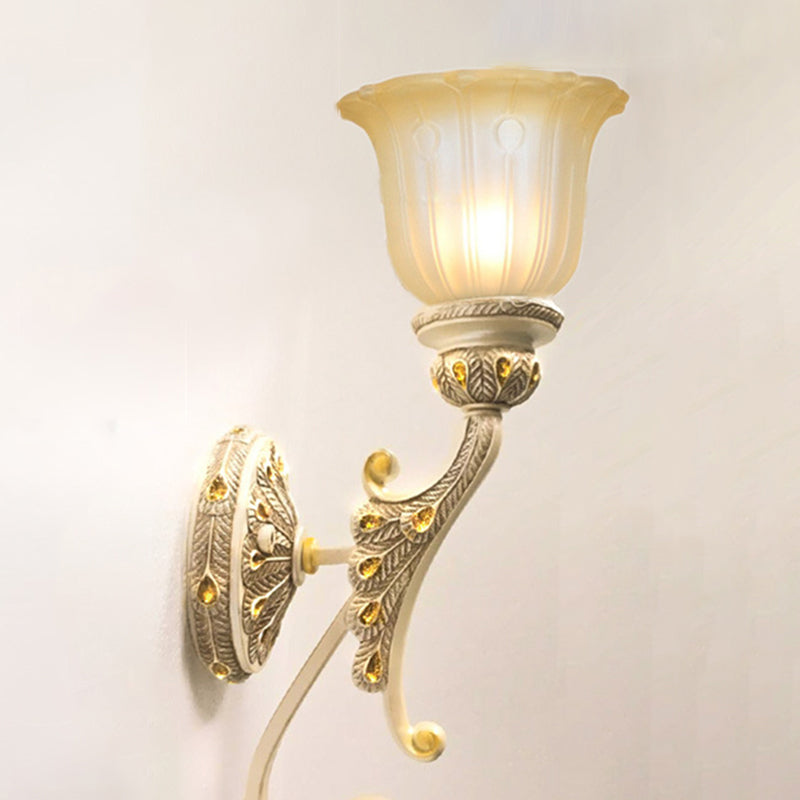 Skørter | Crossed Floral Beige Glass Wall Lamp Retro Style Living Room Wall Lighting with Crystal Draping