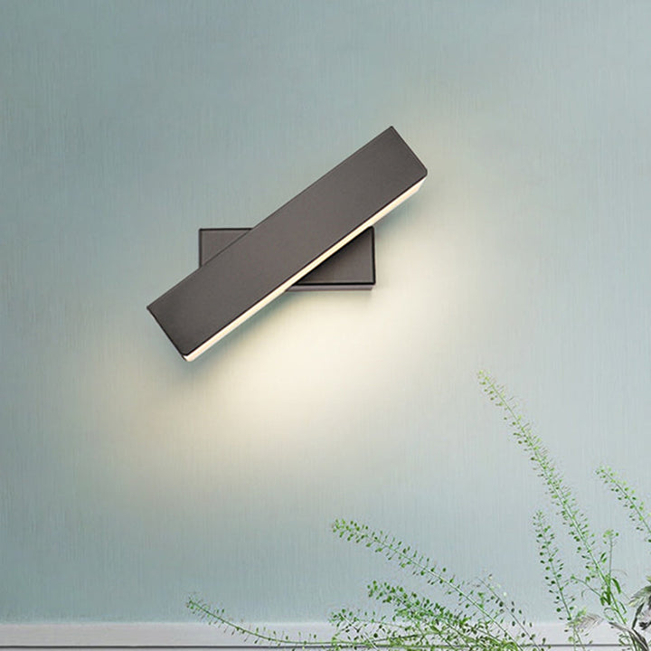 Skørter | Simple black/white linear LED wall outdoor light rotatable acrylic wall light in warm/white light