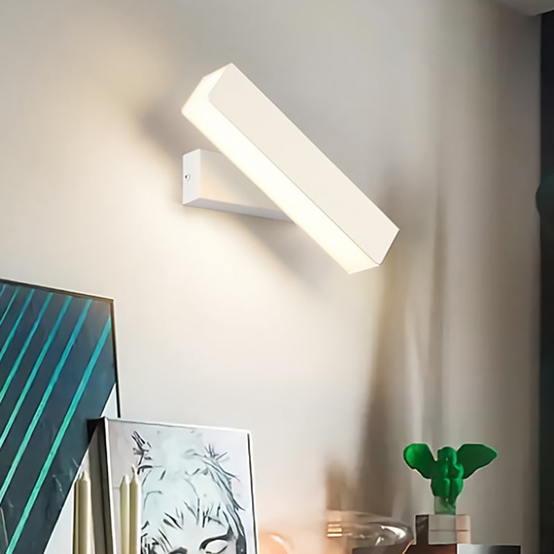 Skørter | Simple black/white linear LED wall outdoor light rotatable acrylic wall light in warm/white light