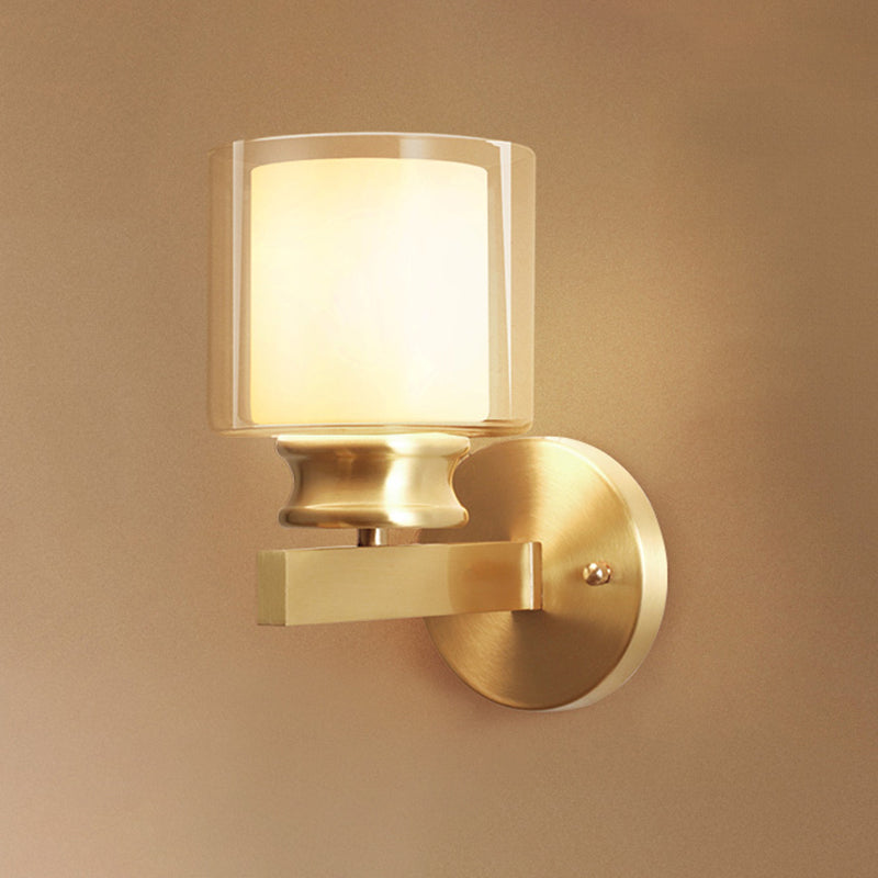 Skørter | Traditional Shadow Wall Lamp Single Bulb Glass Wall Fixture in Gold