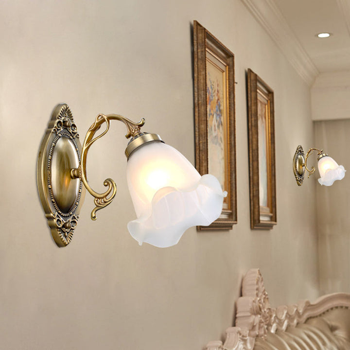 Lisslune | Threaded Wall Light Classic Floral Lacquer Frosted Glass Wall Lighting in White