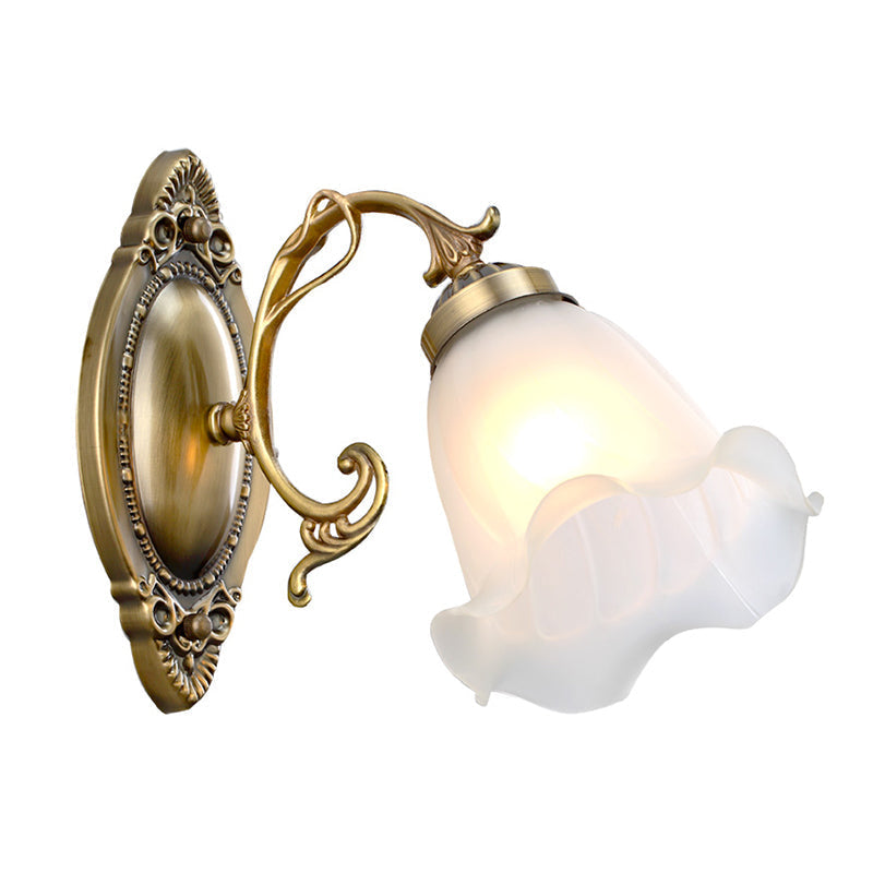 Lisslune | Threaded Wall Light Classic Floral Lacquer Frosted Glass Wall Lighting in White