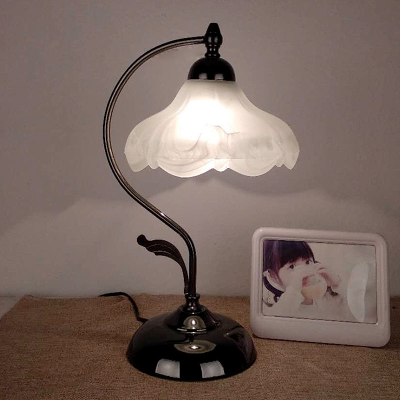 Lisslune | Veloura | Elegant Opal Glass Table Lamp with Vintage Charm
