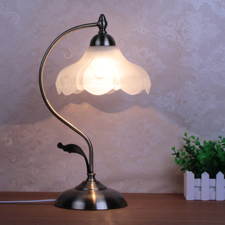 Lisslune | Veloura | Elegant Opal Glass Table Lamp with Vintage Charm