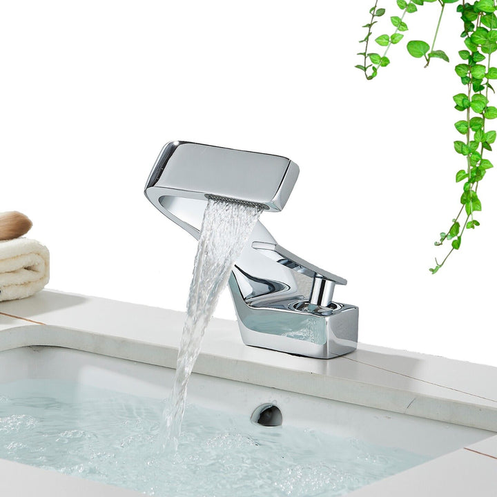 Lisslune | AquaArc Modern Kitchen Faucet