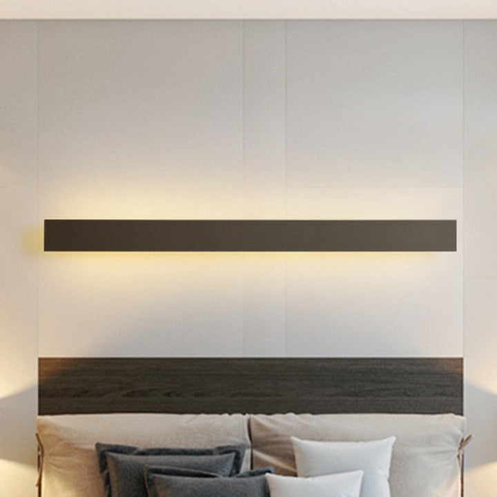 Skørter | Aluminum linear shaped LED wall lighting contemporary black wall lamp fixture for the living room