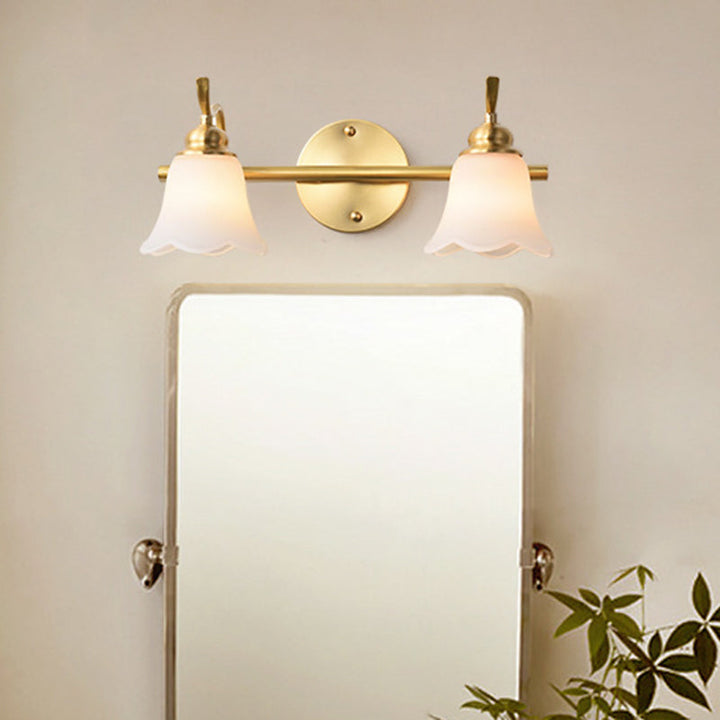 Skørter | Traditional Tapered Wall Lamp 2/3 Lights White Glass Wall Mounted Vanity Light in Gold for Bathroom
