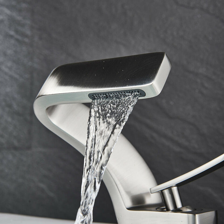Lisslune | AquaArc Modern Kitchen Faucet