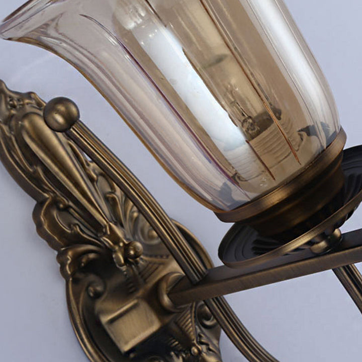 Skørter | 1/2-Light Clear Glass Wall Lamp Antique Brass Clock Shade Living Room Sconces Light with Arch Arm