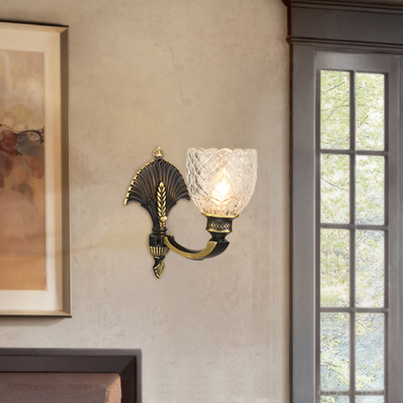 Skørter | 1/2-Light Wall Lamp Vintage Dome Clear Glass Wall Fixture with Curved Arm in Brass for the Study