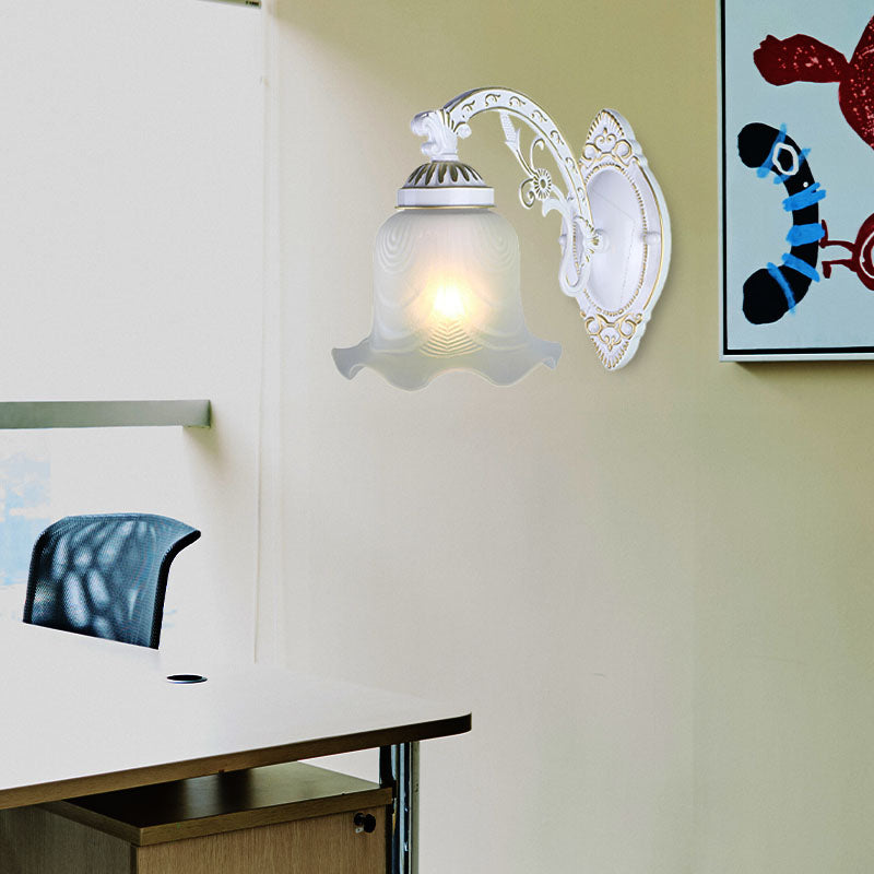 Skørter | Black/White Flower Wall Sconce Lighting Traditional Metal 1/2-Light Living Room Sconce Light with Matte Glass Shade