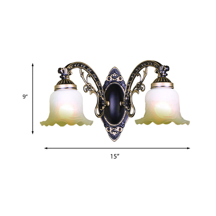 Skørter | Black/White scalloped wall lamp Retro frosted glass shade 1/2-light dining room wall lamp with curved arm