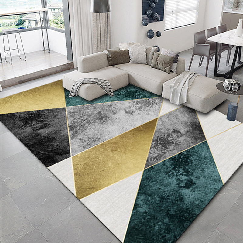 Lisslune | Luxurious geometric print rug Multicolored synthetic rug with non-slip backing pet-friendly rug for the living room
