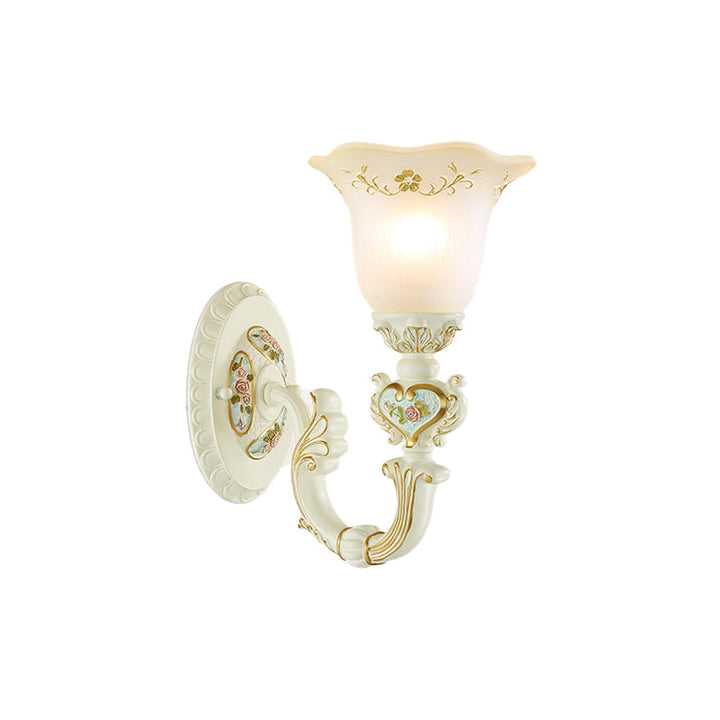 Skørter | 1-Light Wall Lamp Retro Flower Matte Glass Wall Light with Carved Arm in White for Veranda