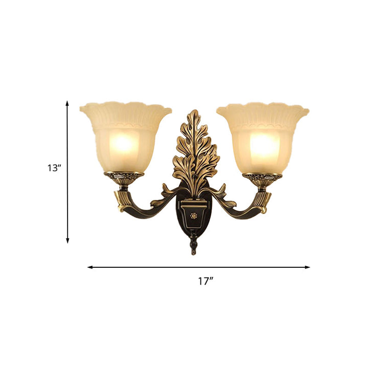 Skørter | 1/2-Light Wall Sconce Traditional Bloom Frosted Glass Sconce Light with Curved Arm in Black for Hallway