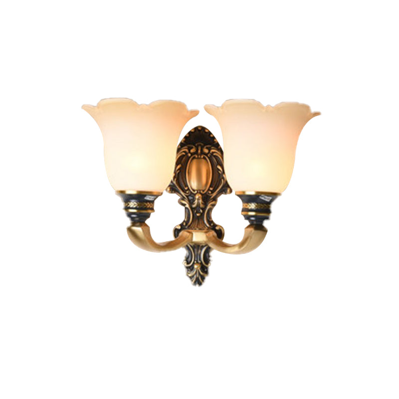Skørter | Floral Bedroom Wall Lamp Light Traditional White Glass 1/2-Light Brass Wall Light with Metal Curved Arm