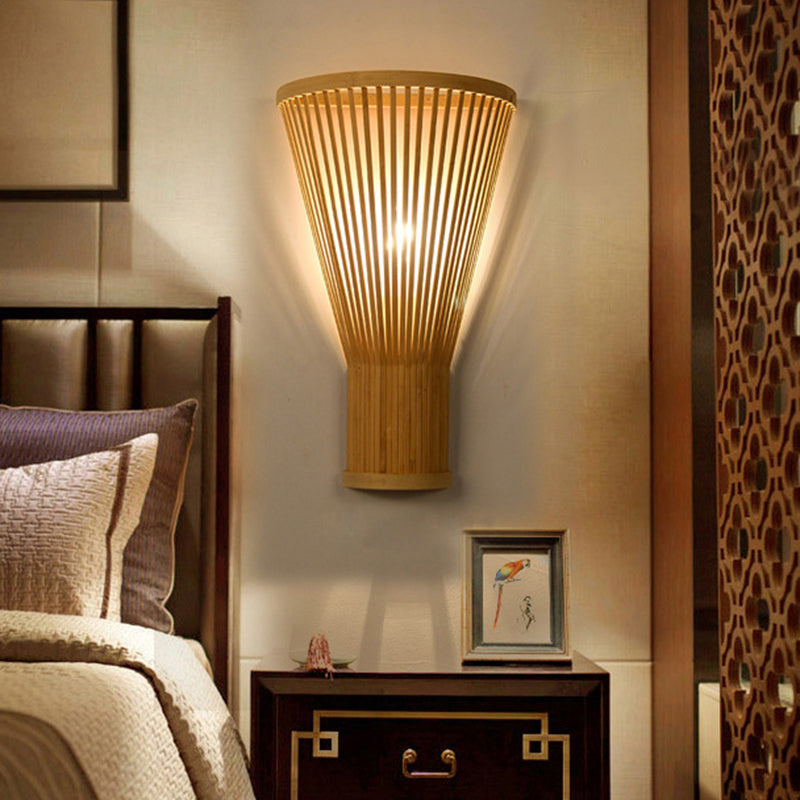 Skørter | Minimalist Tapered Wall Lamp Bamboo Single Living Room Wall Lamp Fixture in Wood