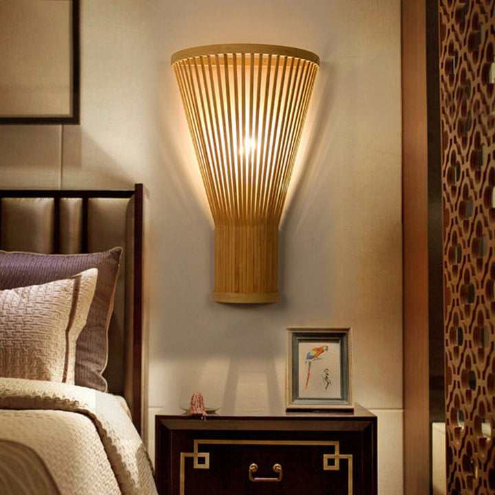 Skørter | Minimalist Tapered Wall Lamp Bamboo Single Living Room Wall Lamp Fixture in Wood