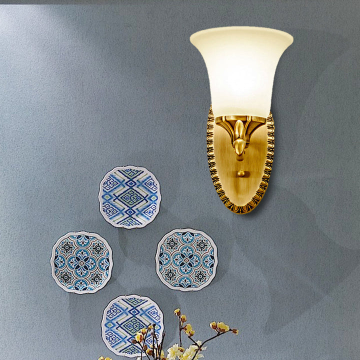 Skørter | Frosted Glass Brass Wall Lamp Bell 1/2-Bowl Vintage Wall Lighting with Elliptical Back Plate for Study