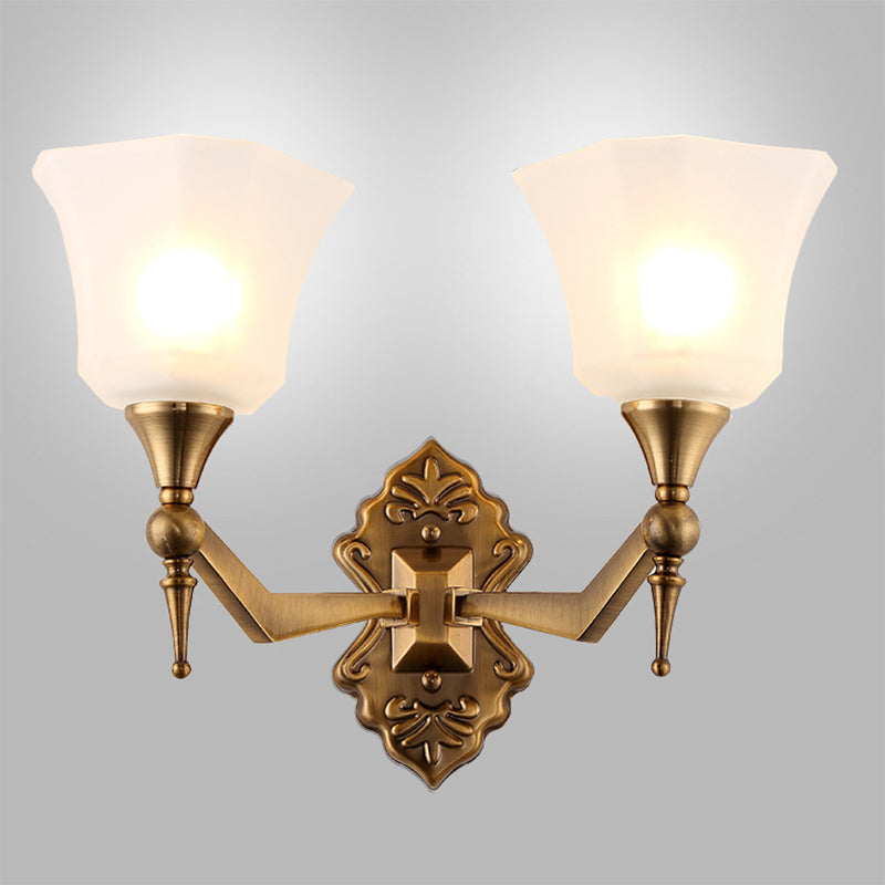 Skørter | Traditional Flared Wall-Mounted Lamp 1/2-Light A Frosted Glass Shade Wall Sconce Light in Gold for Bathroom