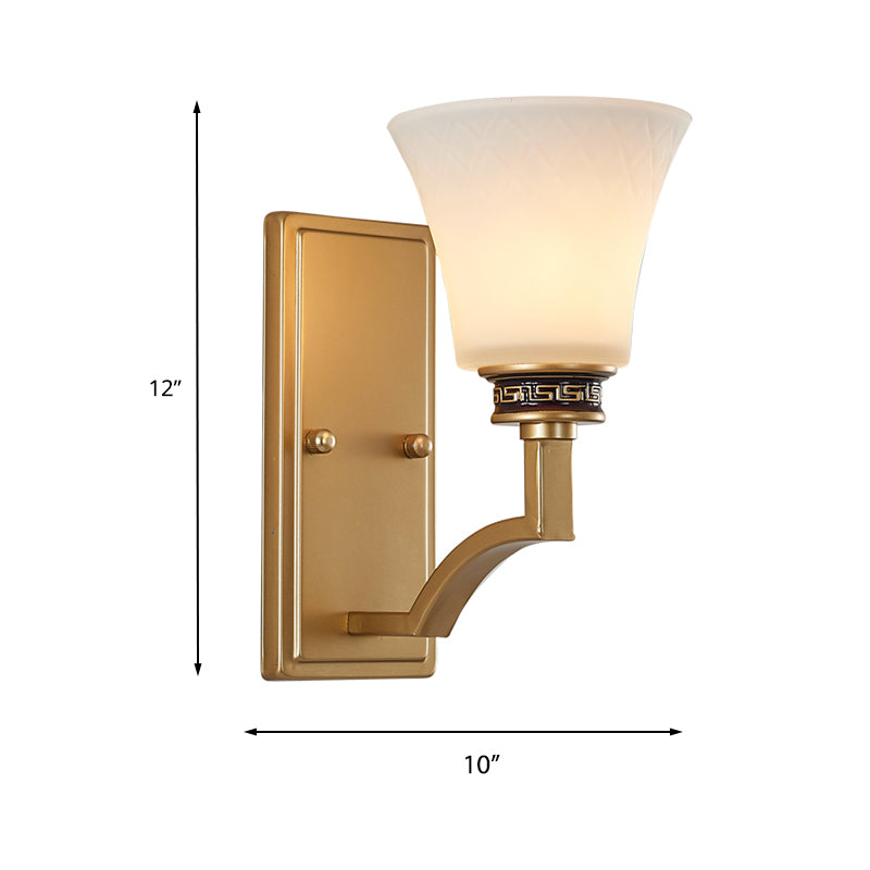 Skørter | Vintage Flared Wall Lamp 1 Light White Glass Wall Lamp Lighting with Rectangular Back Plate in Gold for Entrance