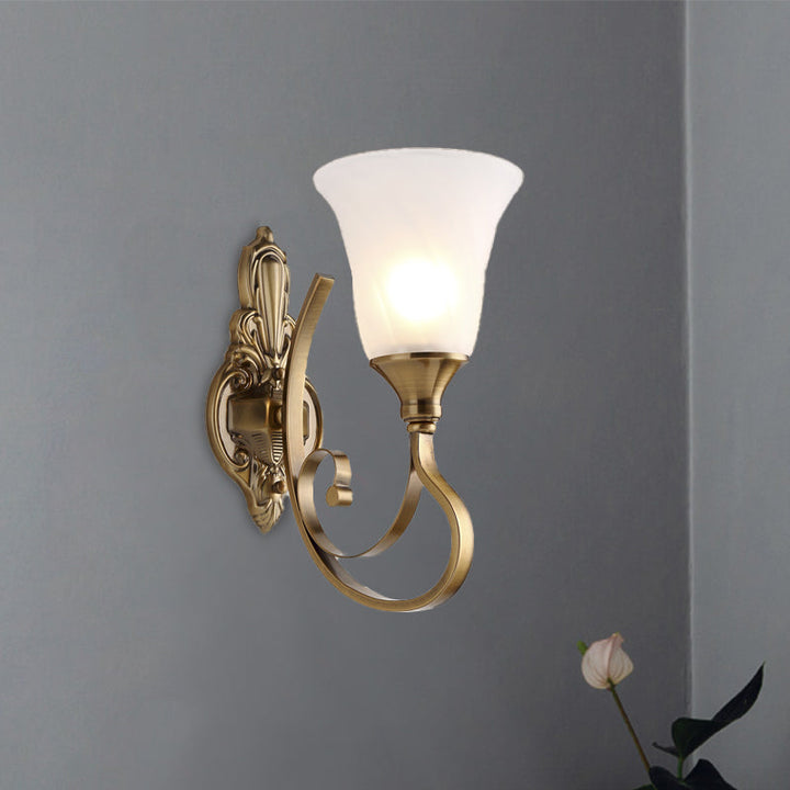 Skørter | Retro Bell Wall Lamp 1/2-Light Frosted Glass Wall Boutique Light with Metal Curved Arm in Gold for Veranda
