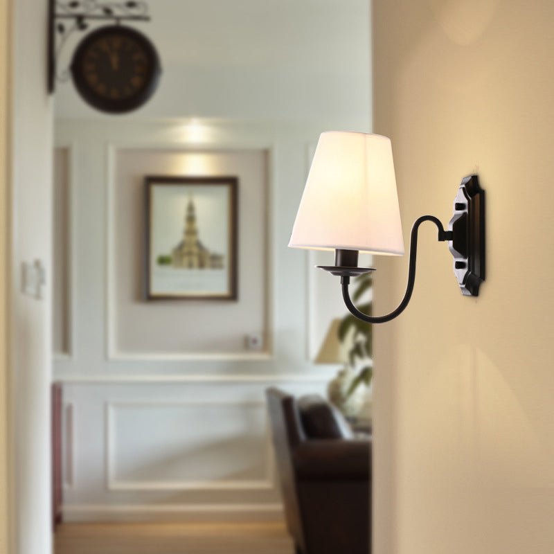 Skørter | Bucket Shadow Fabric Wall Lamp Vintage Living Room Wall Mounted Lamp in Black