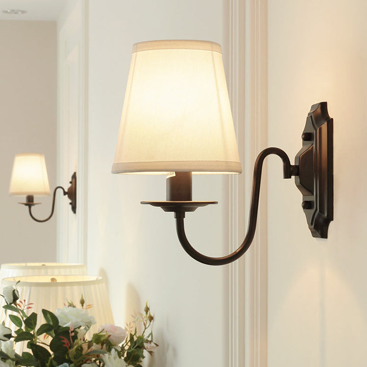 Skørter | Fabric Tapered Wall Lamp Simplicity Single Hallway Wall Light with Curved Arm in Black