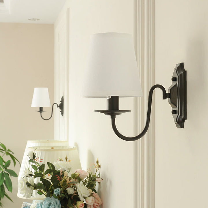 Skørter | Fabric Tapered Wall Lamp Simplicity Single Hallway Wall Light with Curved Arm in Black
