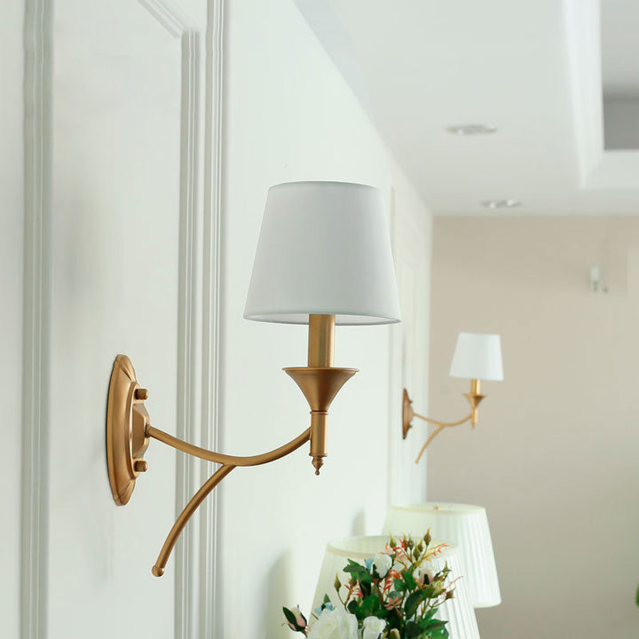 Skørter | Retro-style Z tapered shade wall-mounted light fabric wall light fixture for hallway