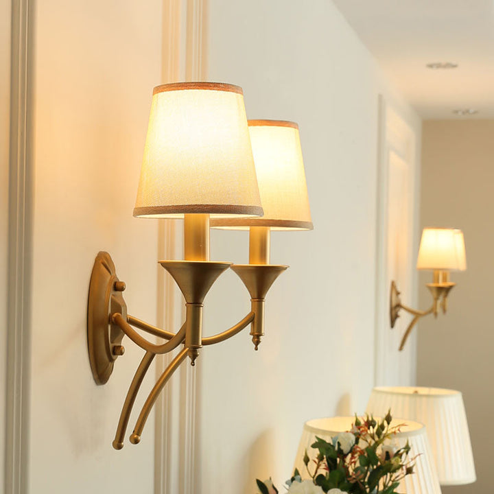 Skørter | Retro-style Z tapered shade wall-mounted light fabric wall light fixture for hallway