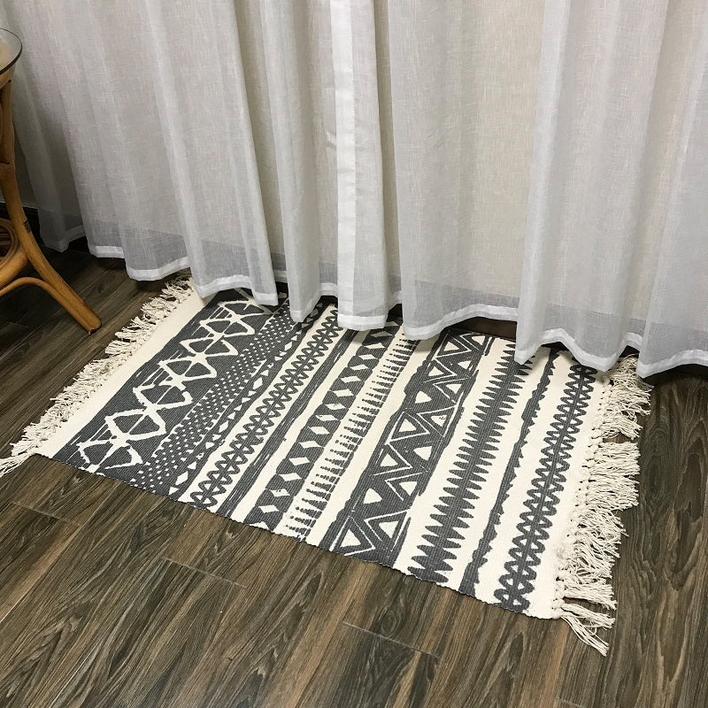 Lisslune | Casual Multicolored Western Rug Cotton Blend Geometric Light Rug Machine Washable Woven Rug with Fringes for Living Room