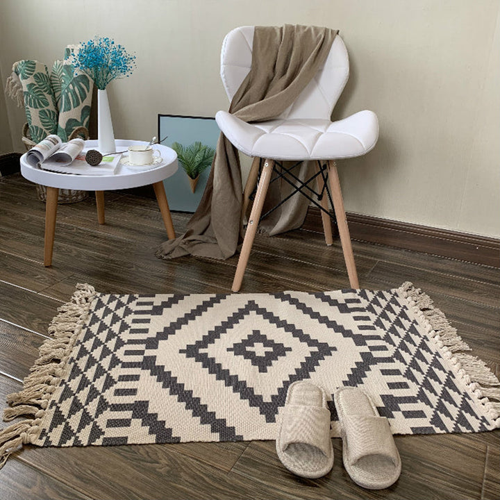 Lisslune | Casual Multicolored Western Rug Cotton Blend Geometric Light Rug Machine Washable Woven Rug with Fringes for Living Room