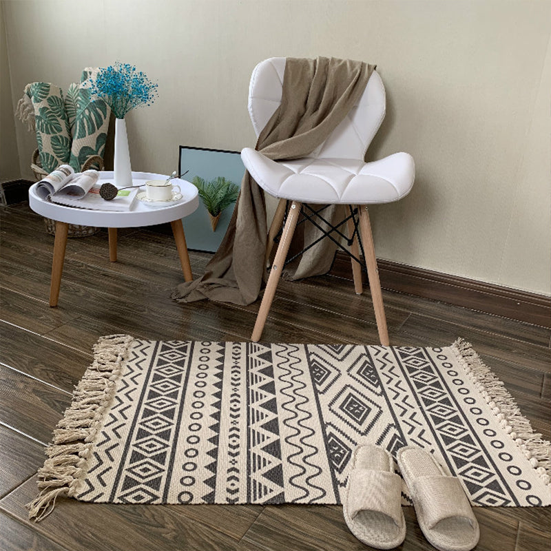 Lisslune | Casual Multicolored Western Rug Cotton Blend Geometric Light Rug Machine Washable Woven Rug with Fringes for Living Room