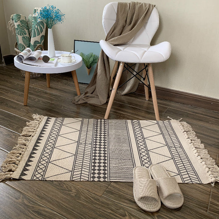 Lisslune | Casual Multicolored Western Rug Cotton Blend Geometric Light Rug Machine Washable Woven Rug with Fringes for Living Room