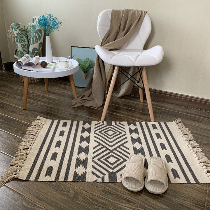 Lisslune | Casual Multicolored Western Rug Cotton Blend Geometric Light Rug Machine Washable Woven Rug with Fringes for Living Room