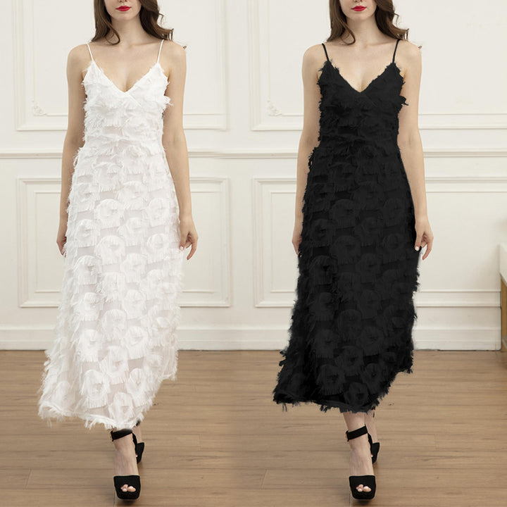 Ladies maxi dress with trendy fringes and seductive V-neck Lisslune