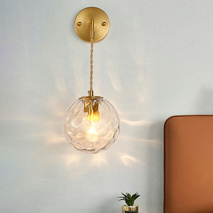 Lisslune | Minimalistic One-Bulb Wall Lighting Golden Ball Wall Light with Hammered Glass Shade