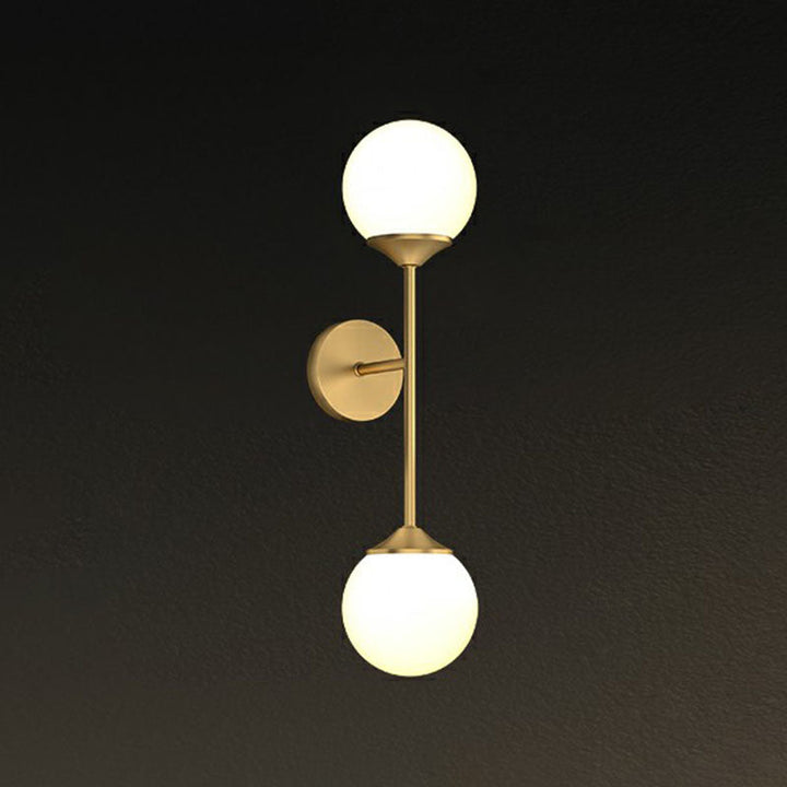 Skørter | Minimalistic Ball LED Wall Light Fixture Cream Glass Dining Room Wall Light in Gold
