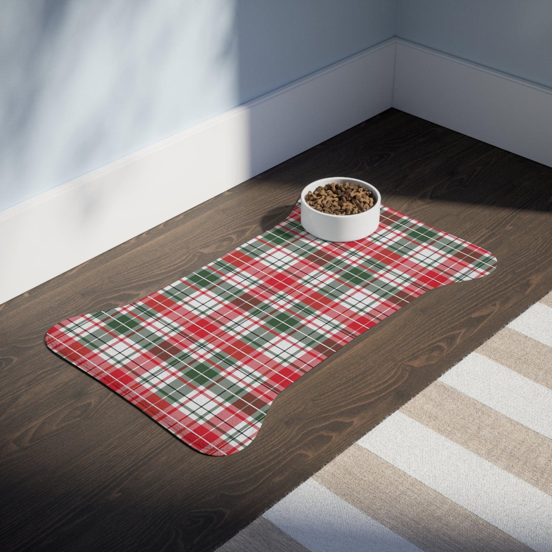 Lisslune | Customized Pet Feeding Mats - Playful Bone and Fish Designs for Clean Meals