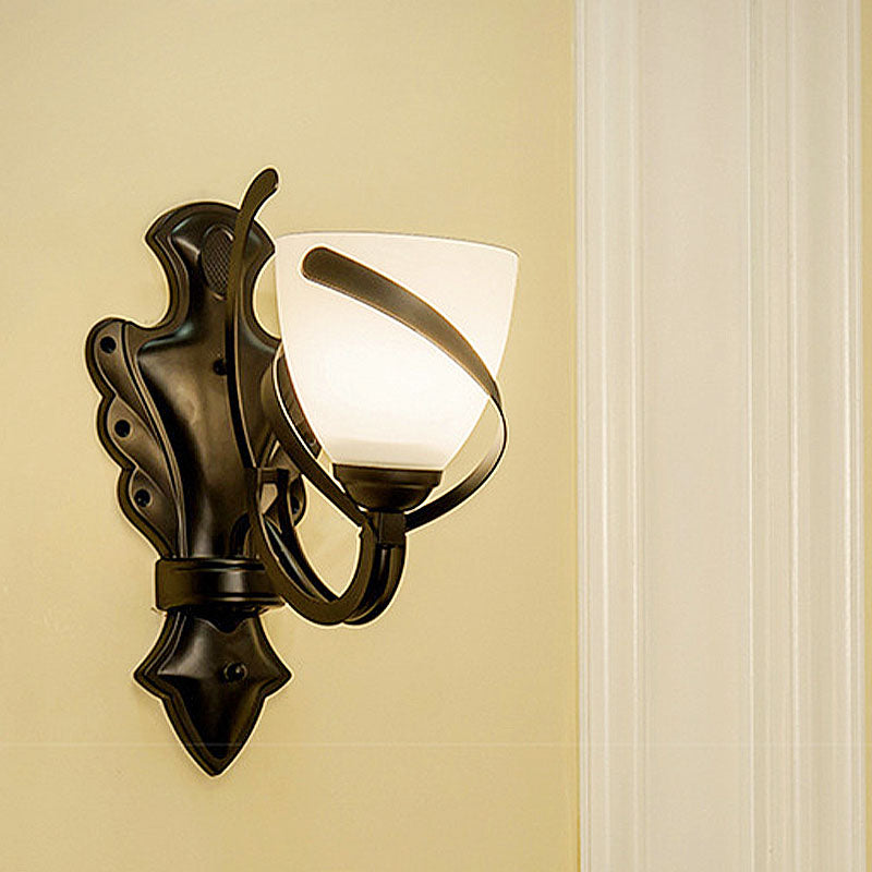 Skørter | White Glass Black Wall Lamp Dome 1/2-Light Vintage Wall Light Candle Holder with Curvy Arm for Porch