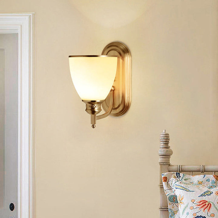 Skørter | Brass Wall Lamp Retro Milk Glass Shade 1-Light Hotel Wall Lamp with Curved Arm