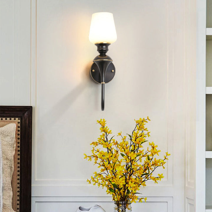 Skørter | Cone White Glass Wall Lamp Light Traditional 1/2 Lights Bedroom Wall Mounted Light in Gold/Black