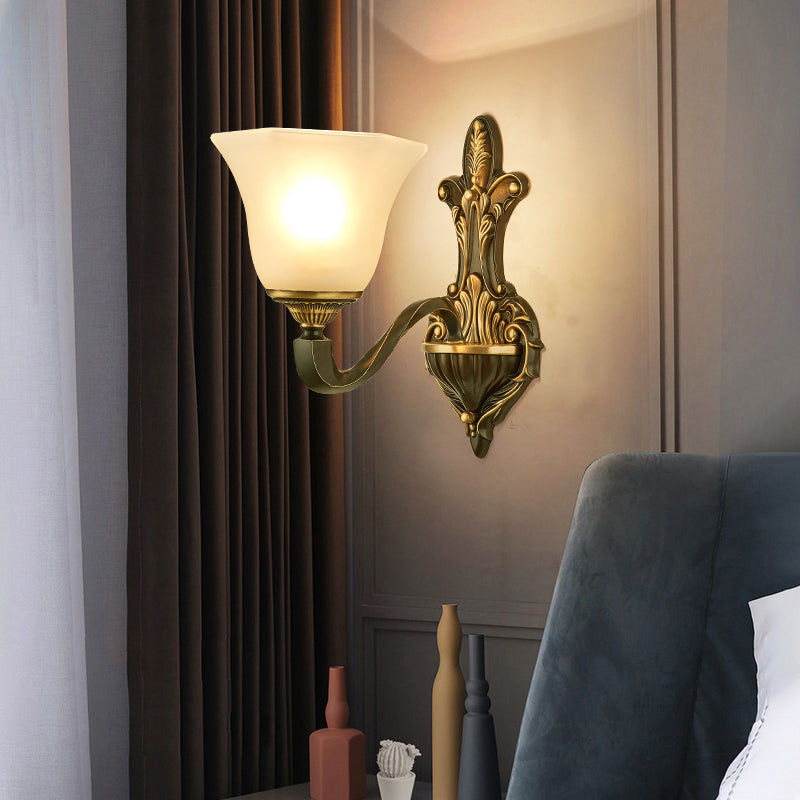 Skørter | Frost Glass White Wall Lamp Bell Shade Traditional Wall Lighting Ideas