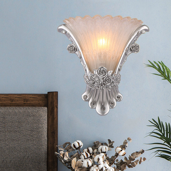 Skørter | Flower White Glass Wall Light Minimalist 1 Light Nightstand Wall Light with Silver/White/Apricot Resin Base