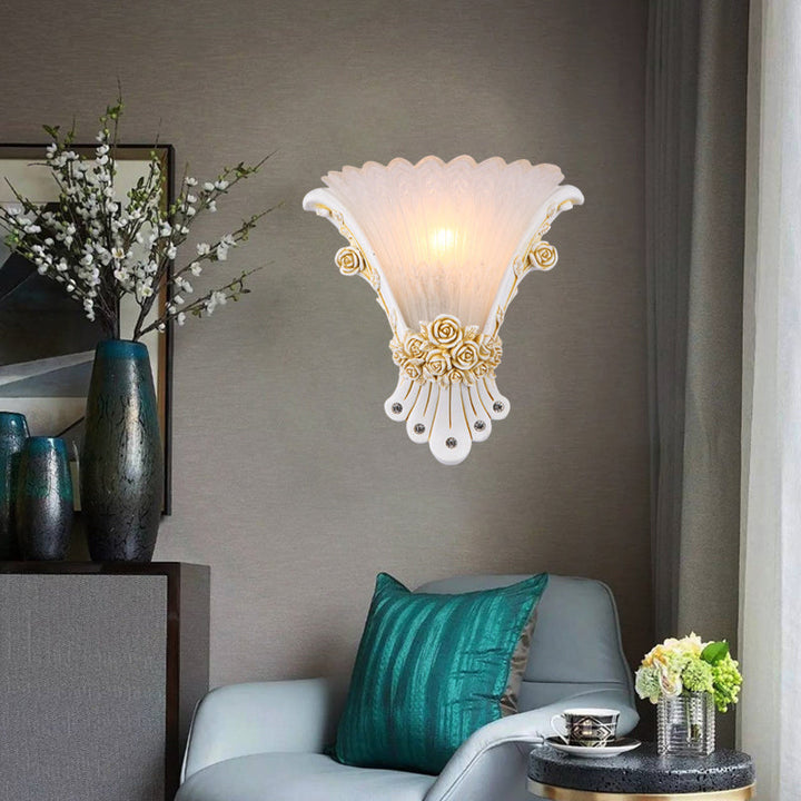 Skørter | Flower White Glass Wall Light Minimalist 1 Light Nightstand Wall Light with Silver/White/Apricot Resin Base