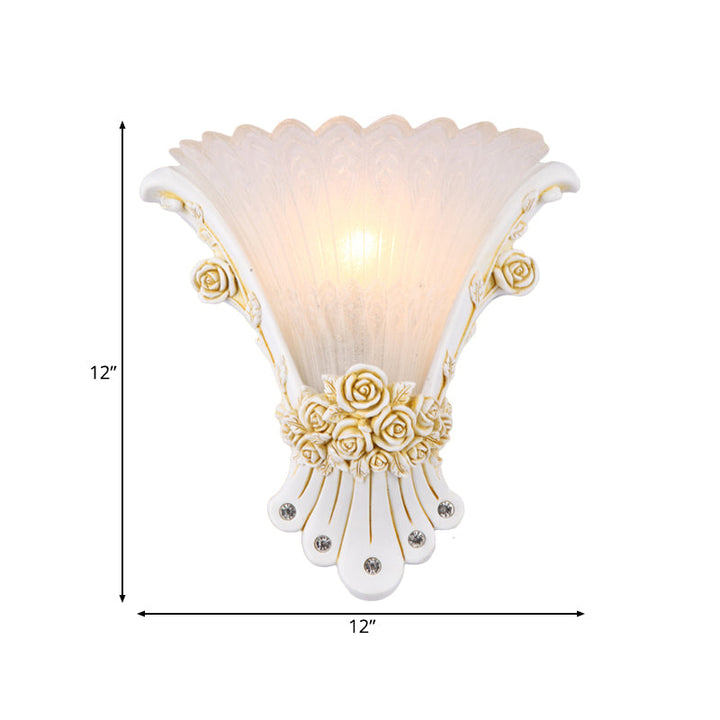 Skørter | Flower White Glass Wall Light Minimalist 1 Light Nightstand Wall Light with Silver/White/Apricot Resin Base