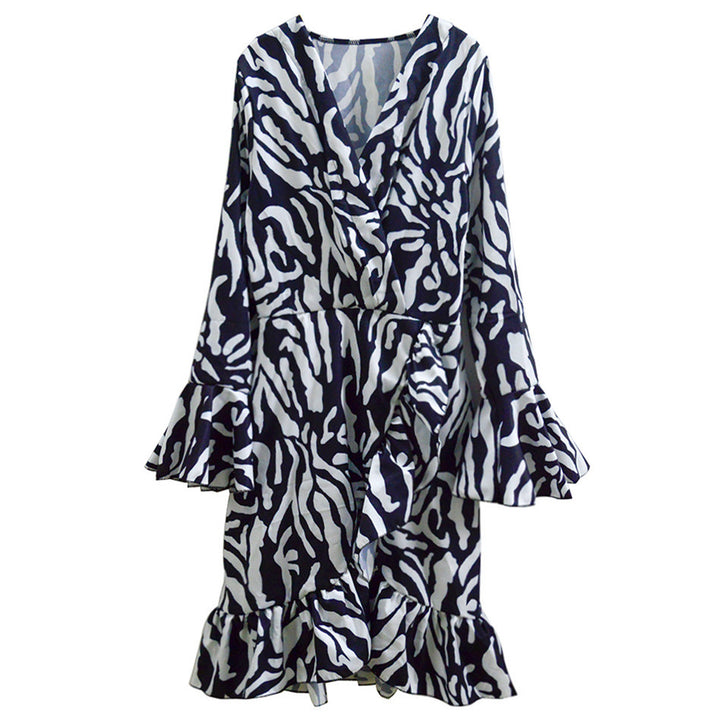 Ladies' mini dress with voluminous sleeves and playful ruffle trim Lisslune